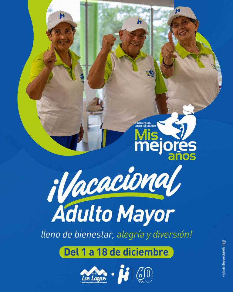 Participantes en el Vacacional Adulto Mayor disfrutando